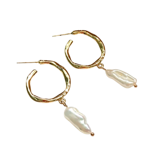 Simple pearl Earrings